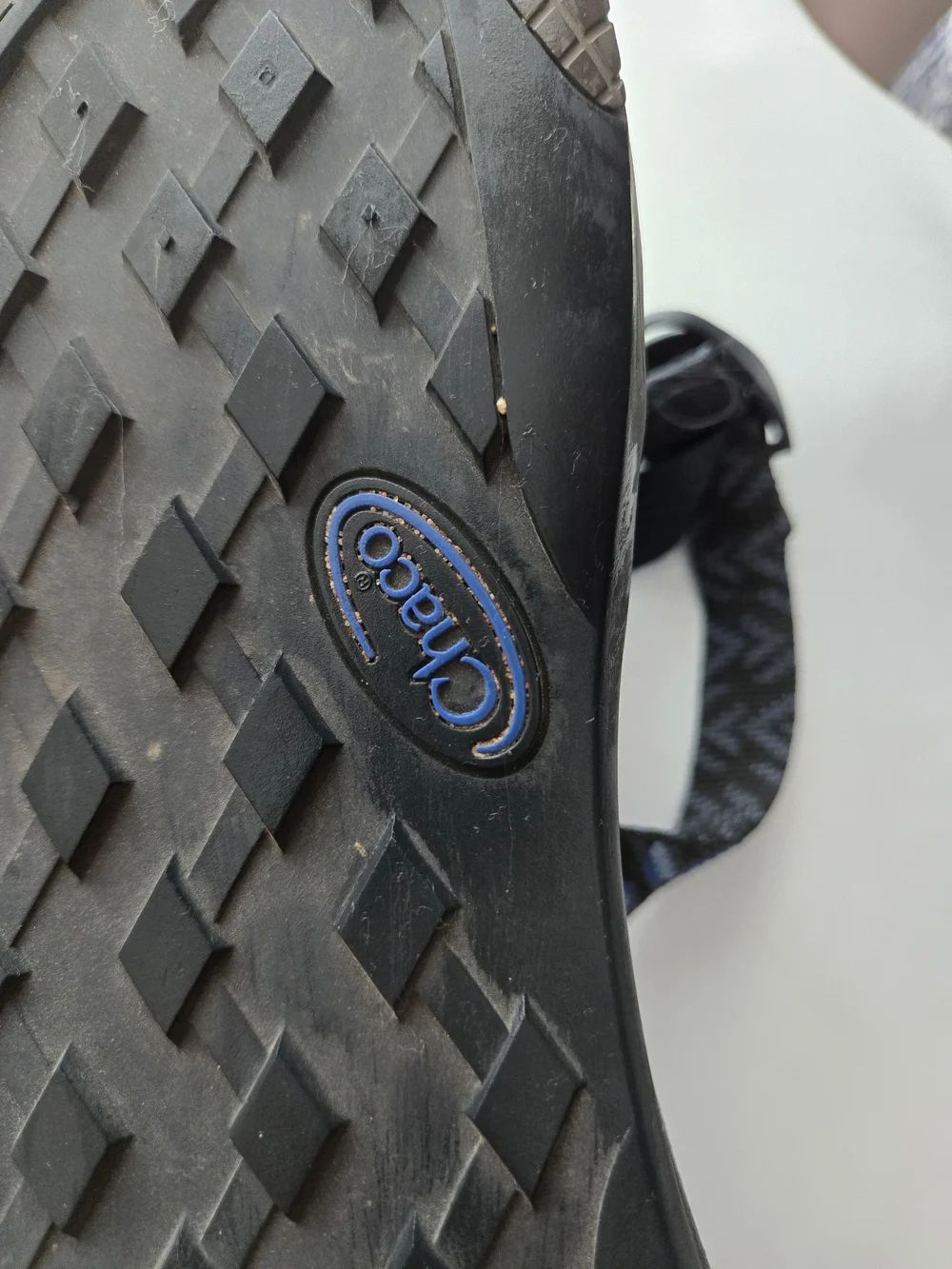 Chaco Z/Cloud Sport Sandals Men Size 14 Chaco Men's Navy Patterned Strap Sandals